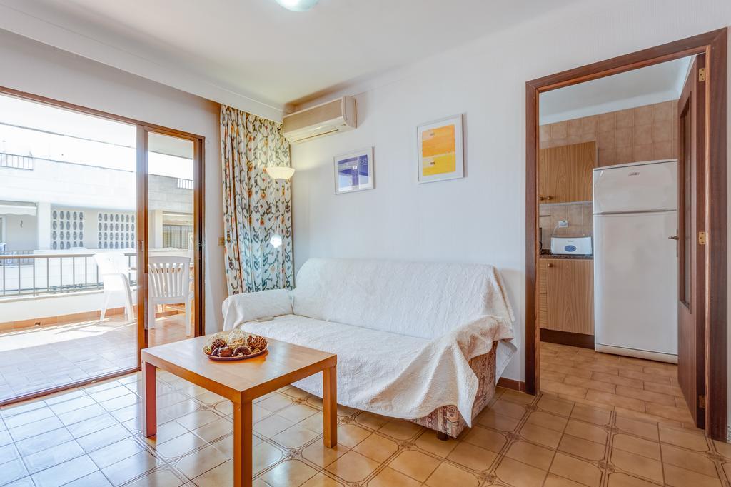 Apartamentos Obrador Colonia de Sant Jordi Room photo